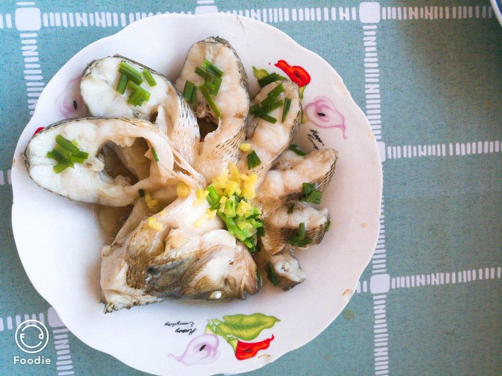 清蒸鲈鱼