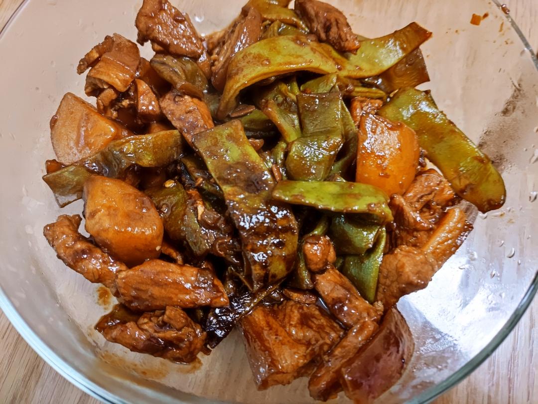 豆角土豆炖五花肉的做法