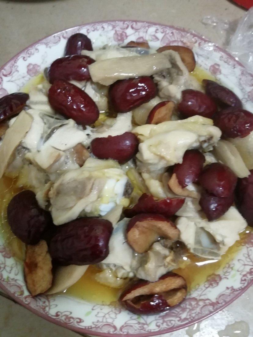 红枣蒸鸡肉