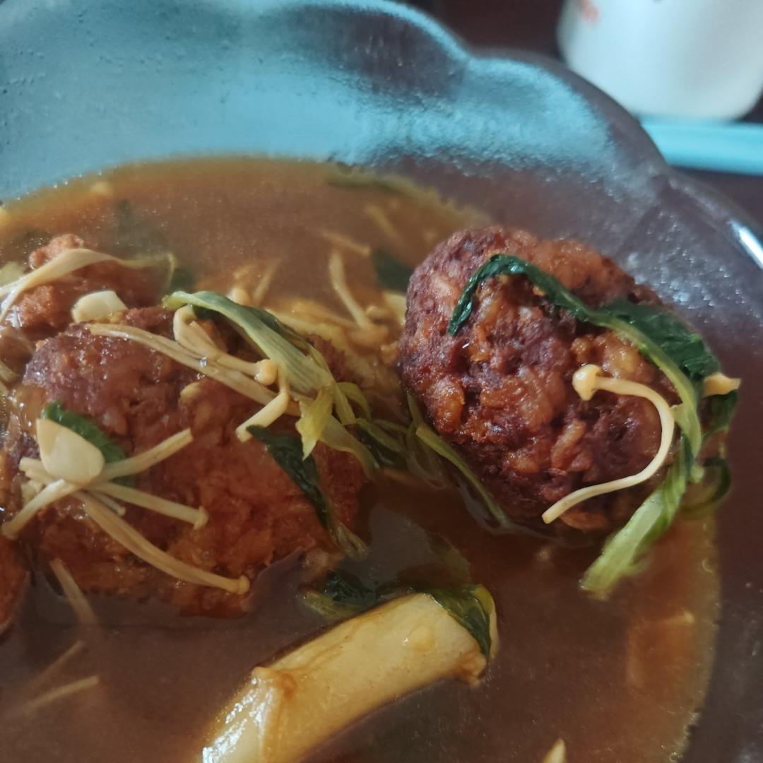 糯米版红烧狮子头