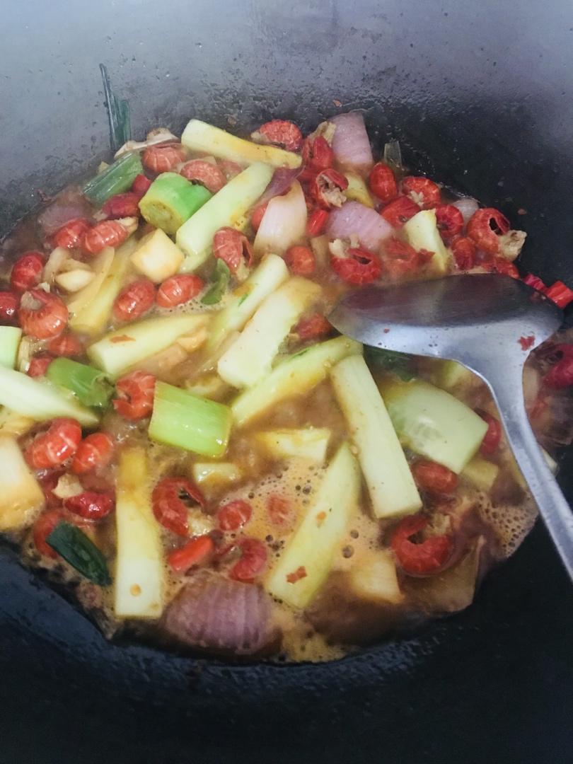 香辣小龙虾-超详细处理干净步骤！