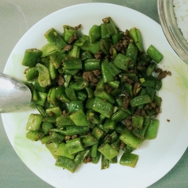 肉沫豆角下饭菜
