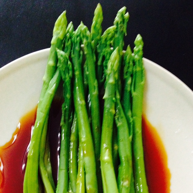 白灼芦笋