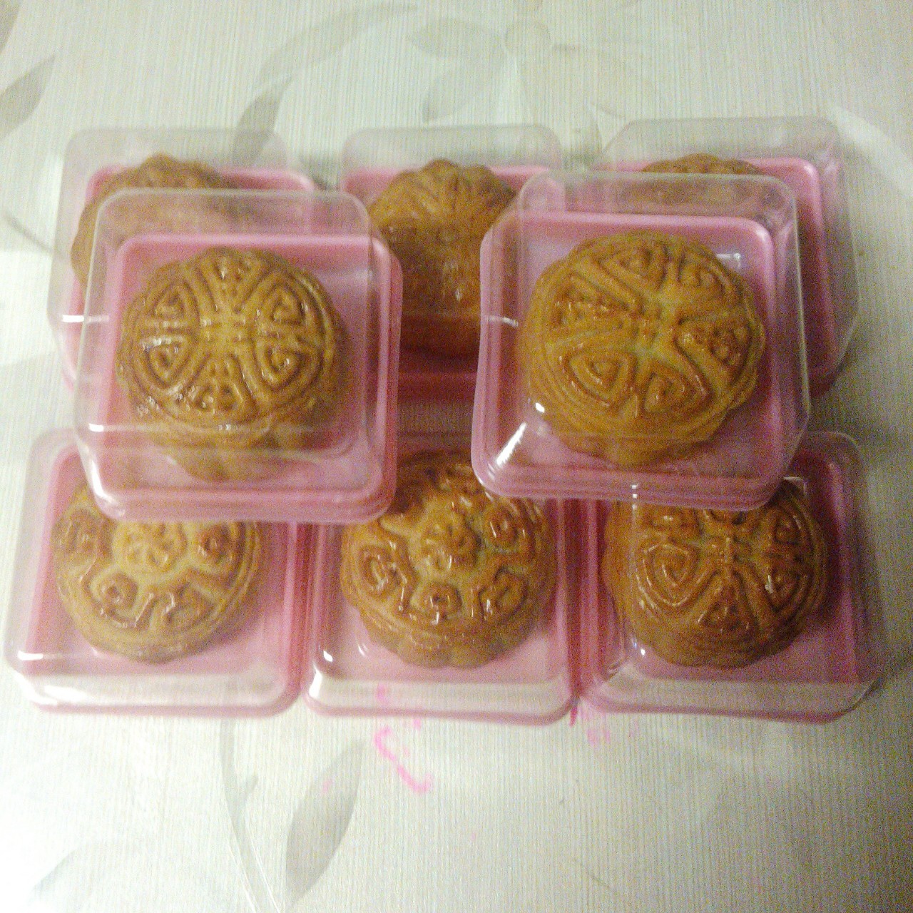 广式月饼—蛋黄莲蓉月饼