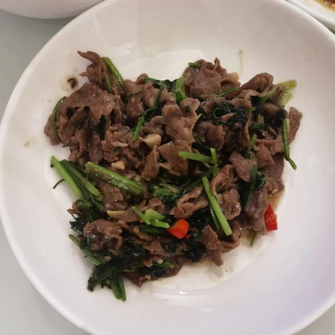 香菜牛肉