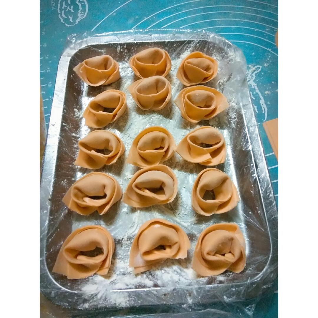 元宝馄饨的包法