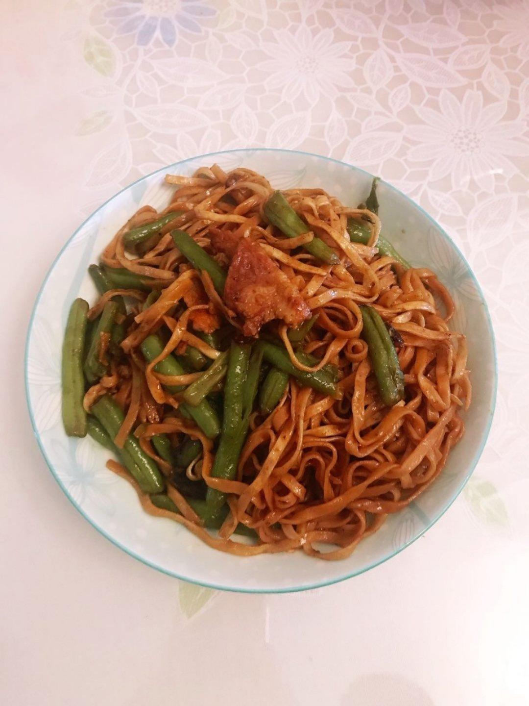 芸豆焖面（附万能的腌肉不老的办法）