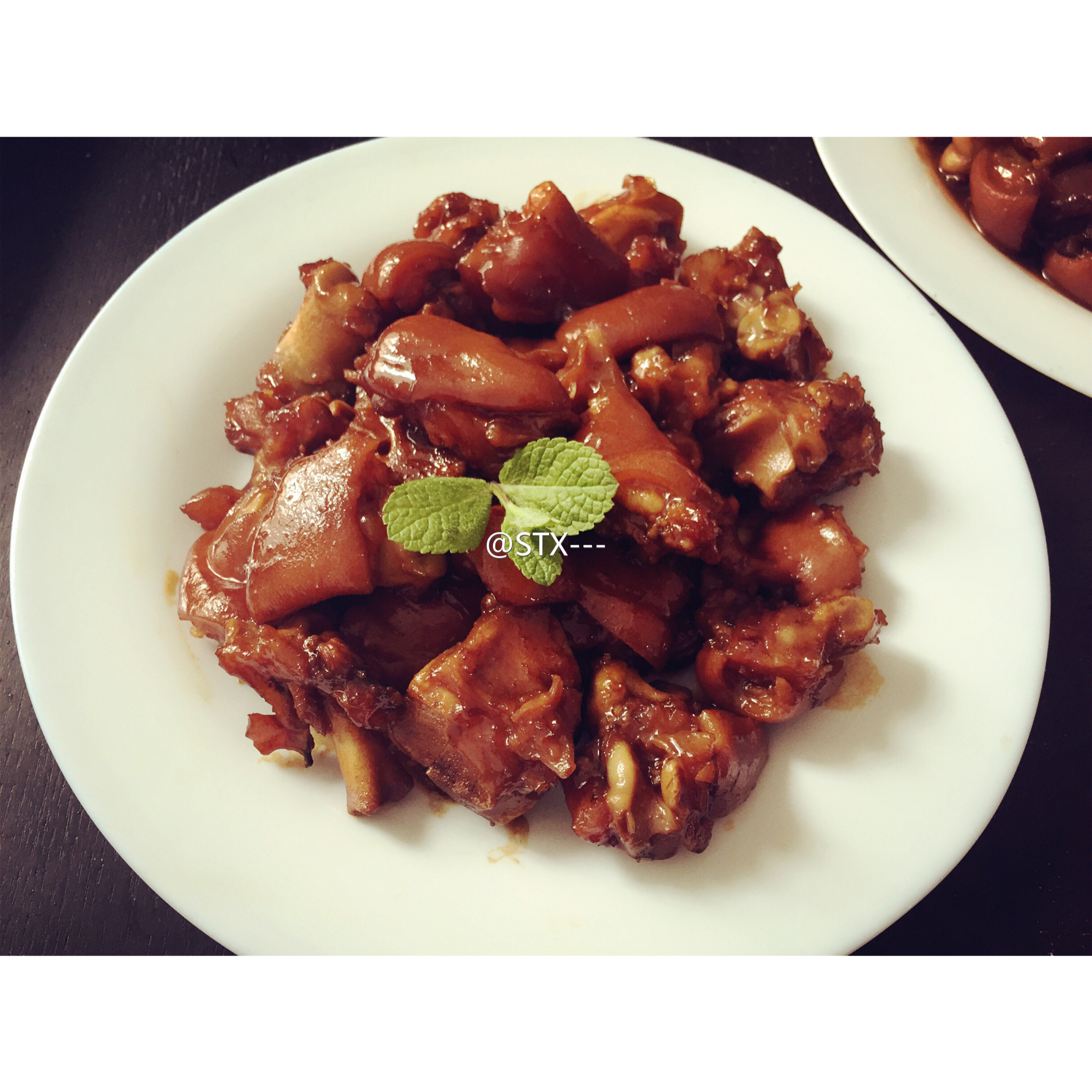 美味的家常菜：红烧猪蹄