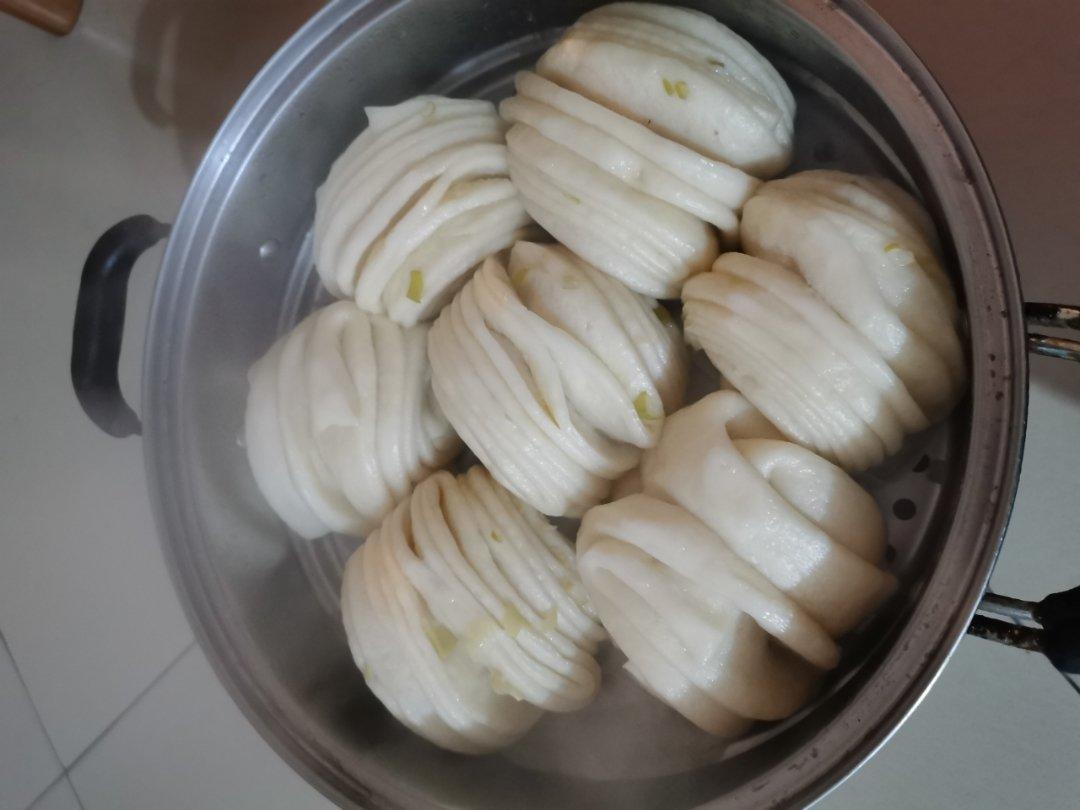 快手发面大花卷（含和面、揉面手法）