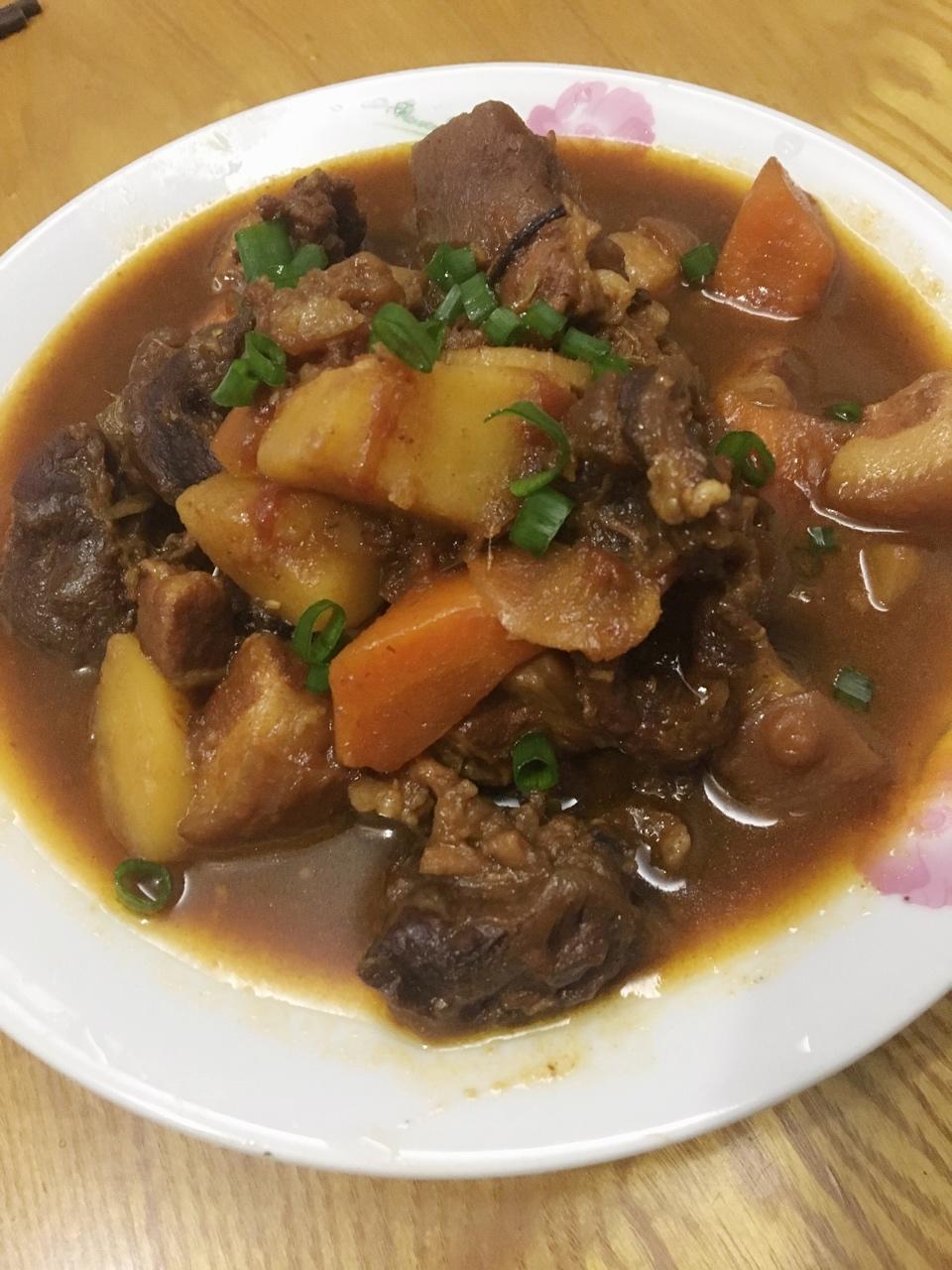 番茄土豆炖牛腩