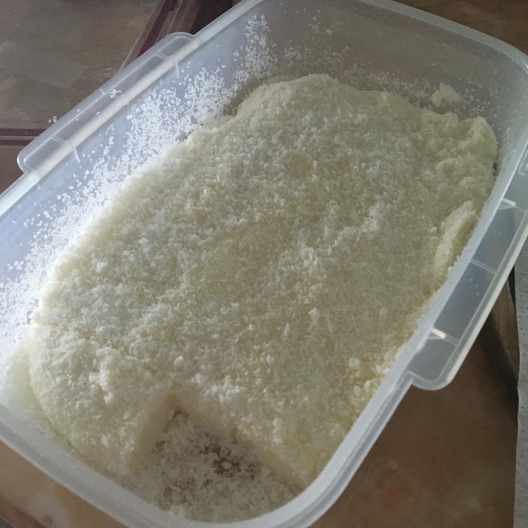 完胜85度C牛奶椰丝小方