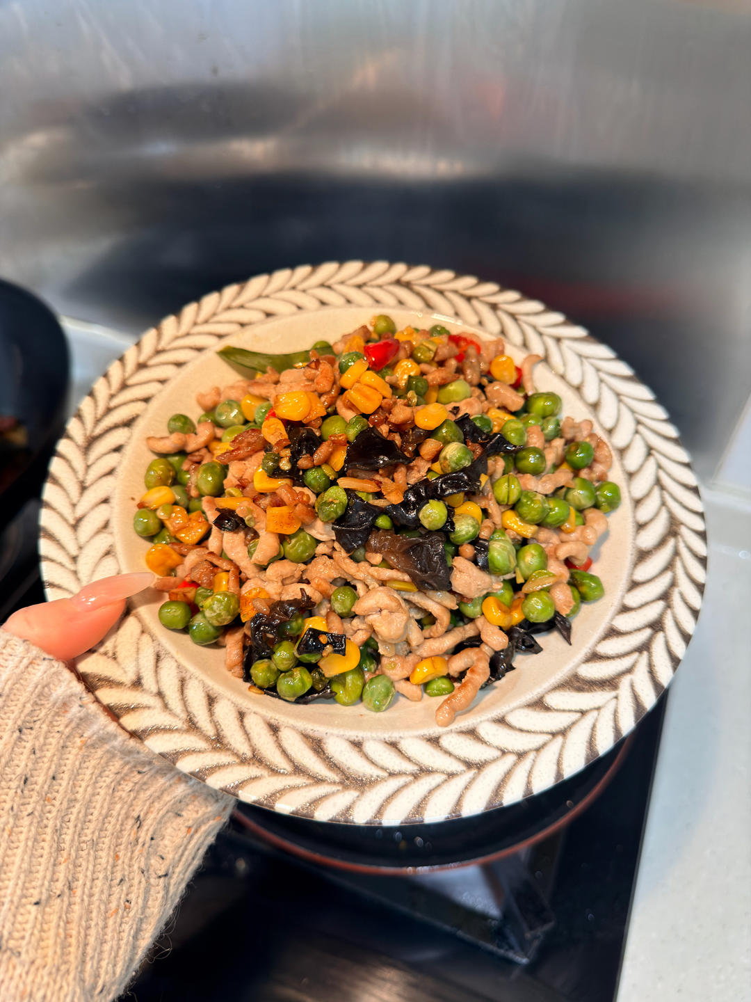 豌豆木耳炒肉丝