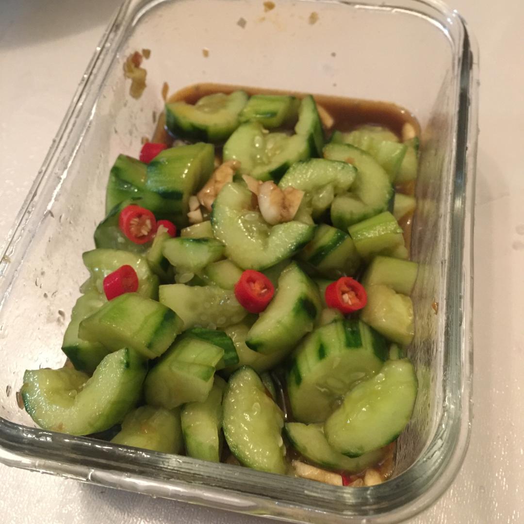 凉拌黄瓜