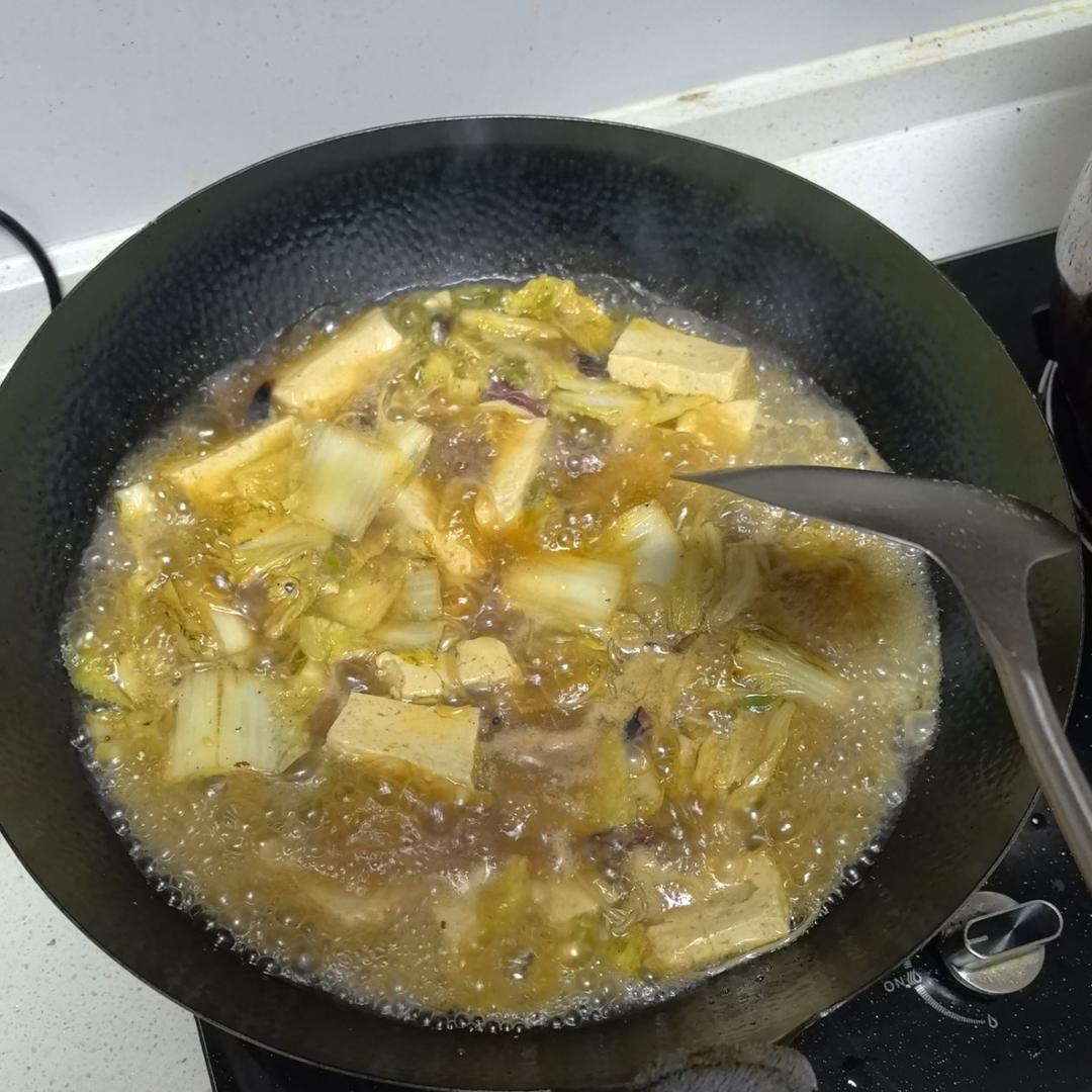 家常白菜粉条炖豆腐