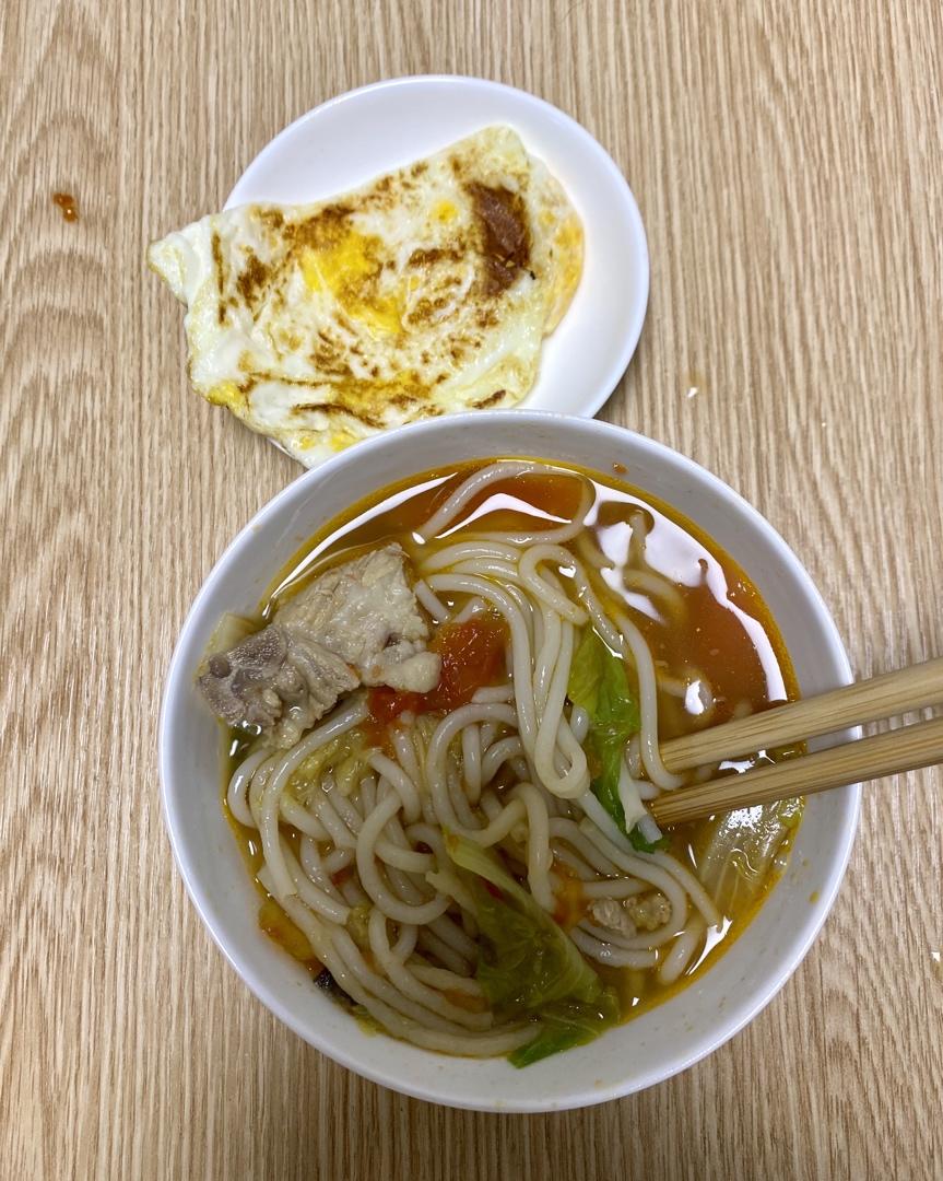 在家煮云南米线