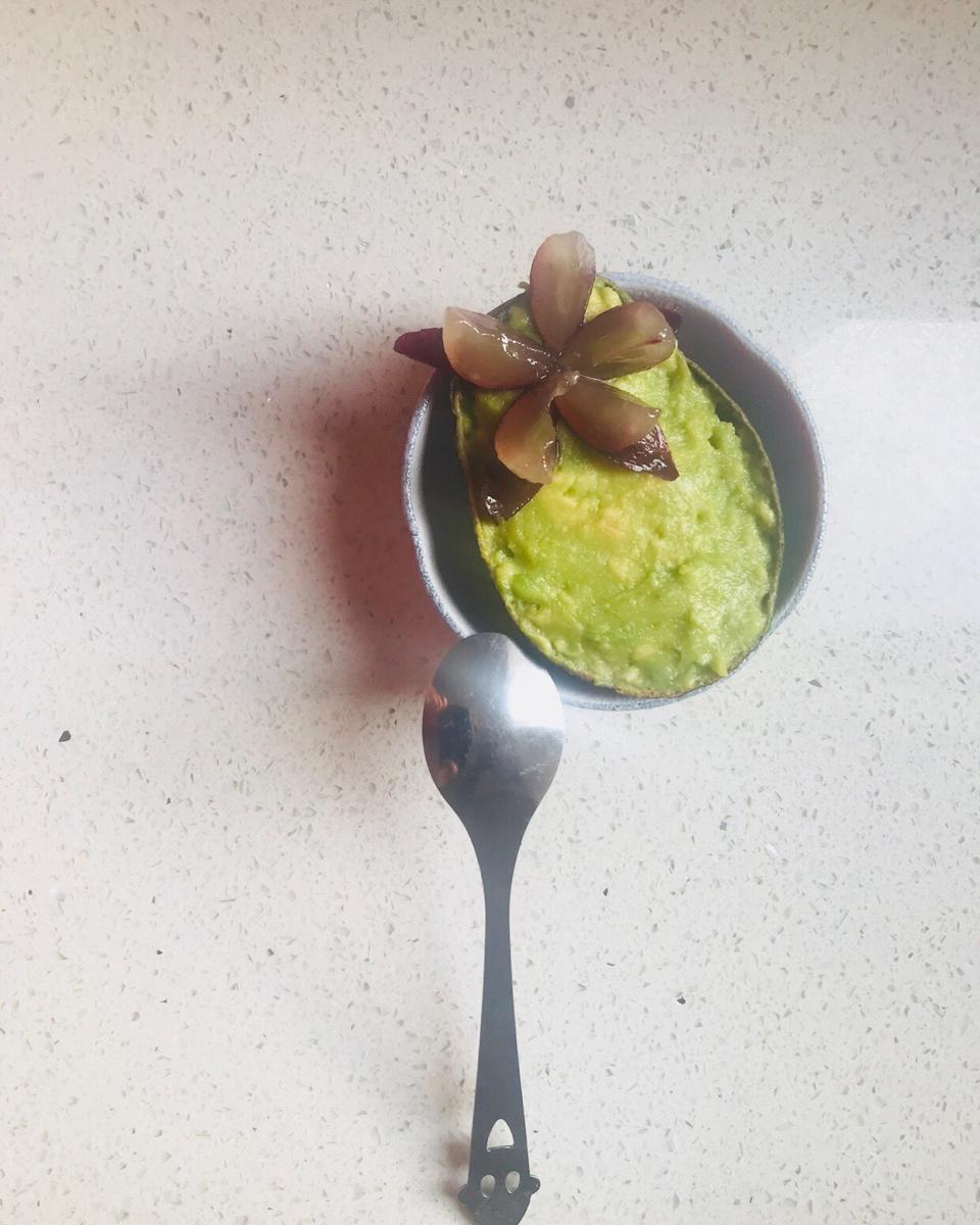 白糖拌牛油果（牛油果冰淇淋）