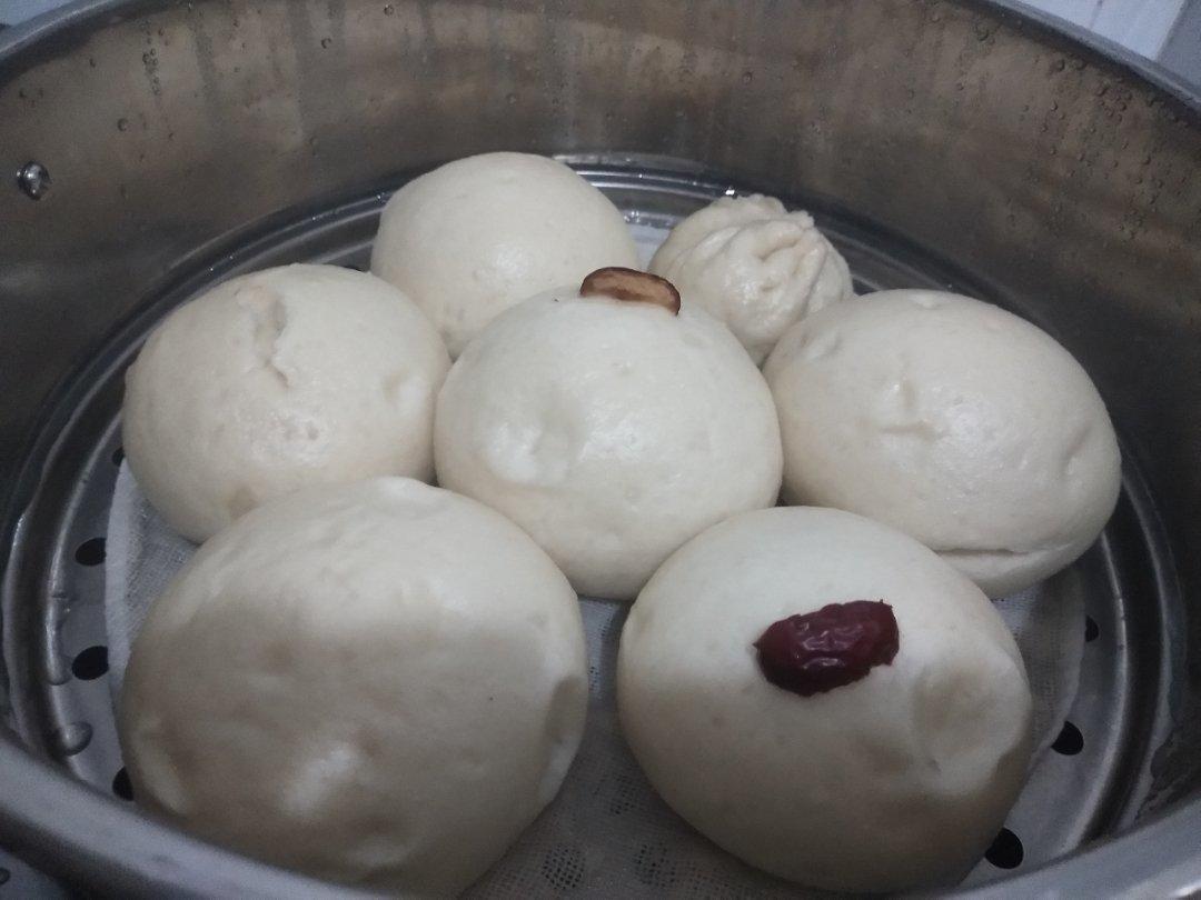 在面包机帮助下蒸馒头