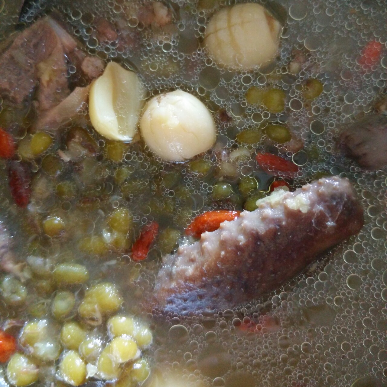 绿豆莲子鸽子汤