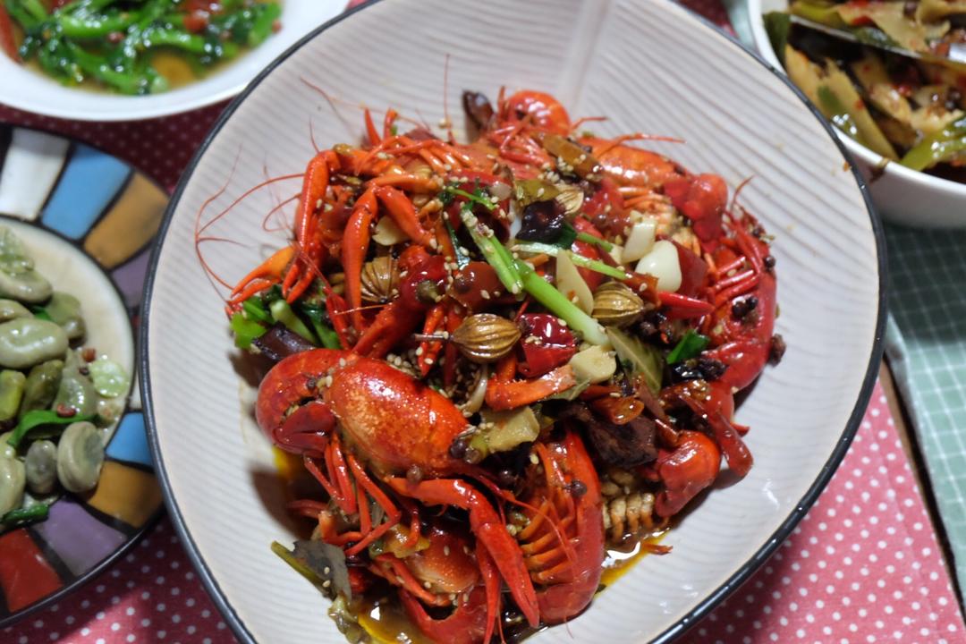 麻辣小龙虾
