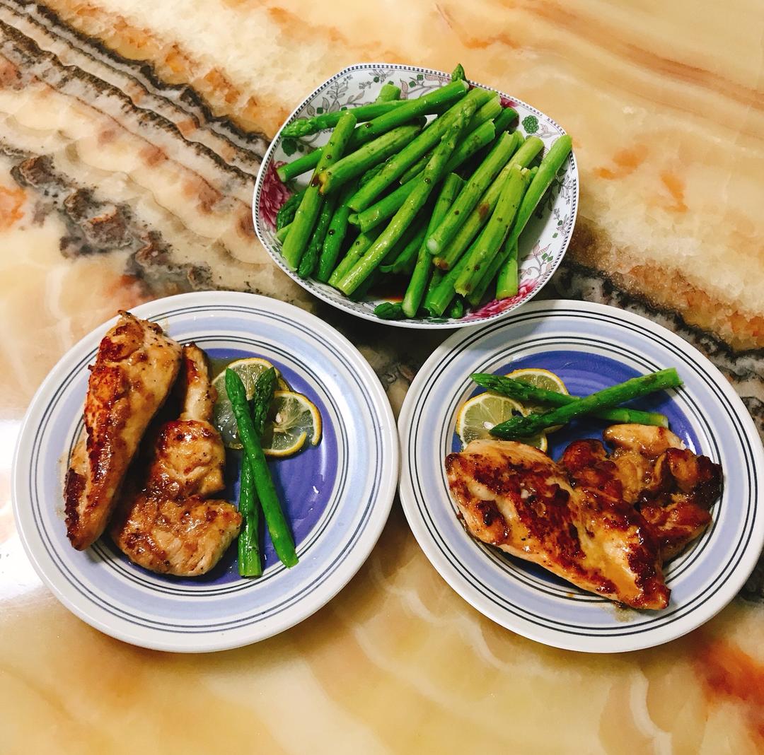 香煎嫩滑鸡胸肉