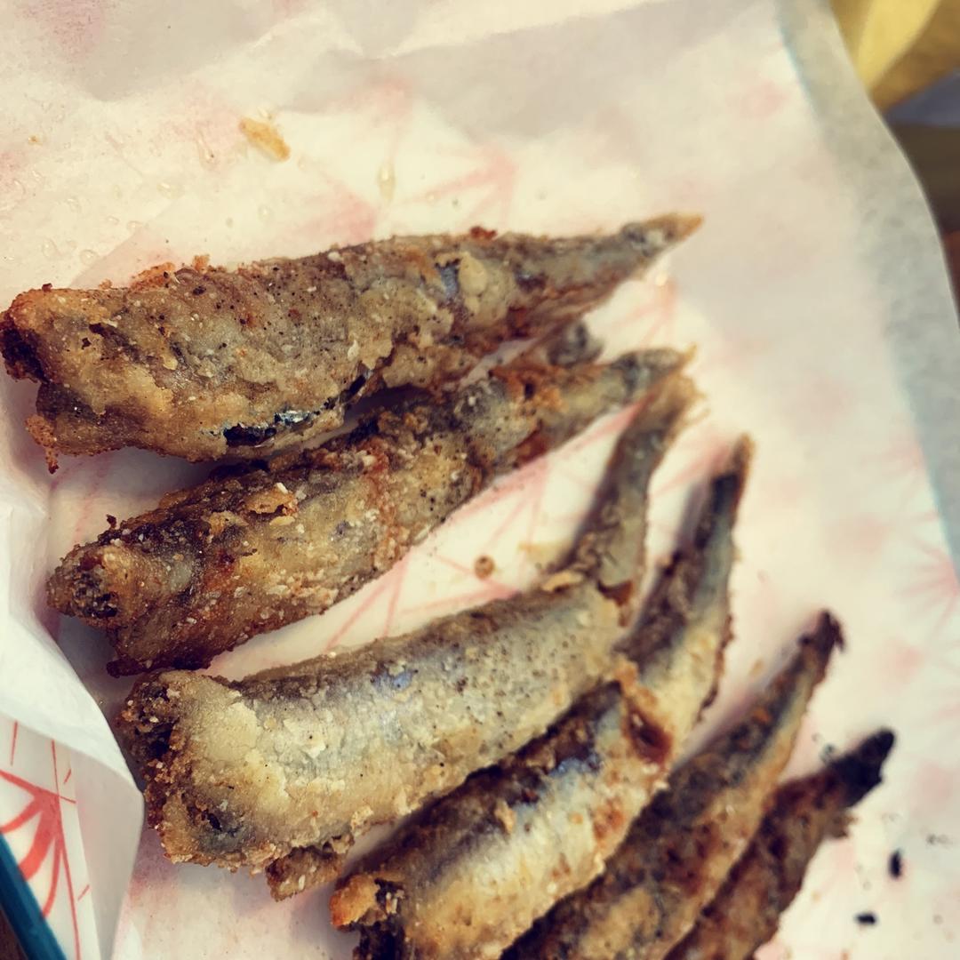 香煎多春鱼