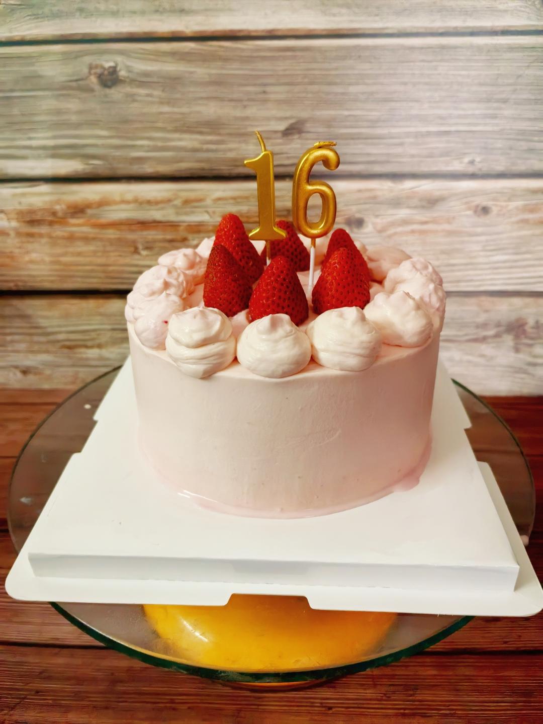 新手必成8寸生日蛋糕（详细多图干货经验分享，解决戚风蛋糕塌陷，奶油饰面涂不好，烤箱温度不好掌握等各种问题）