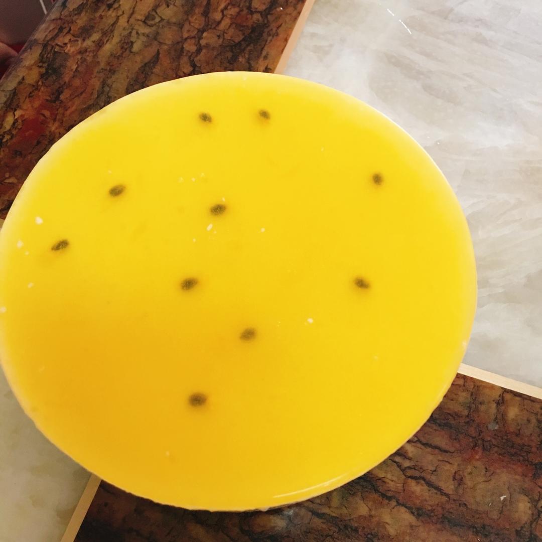 百香果芒果流心慕斯