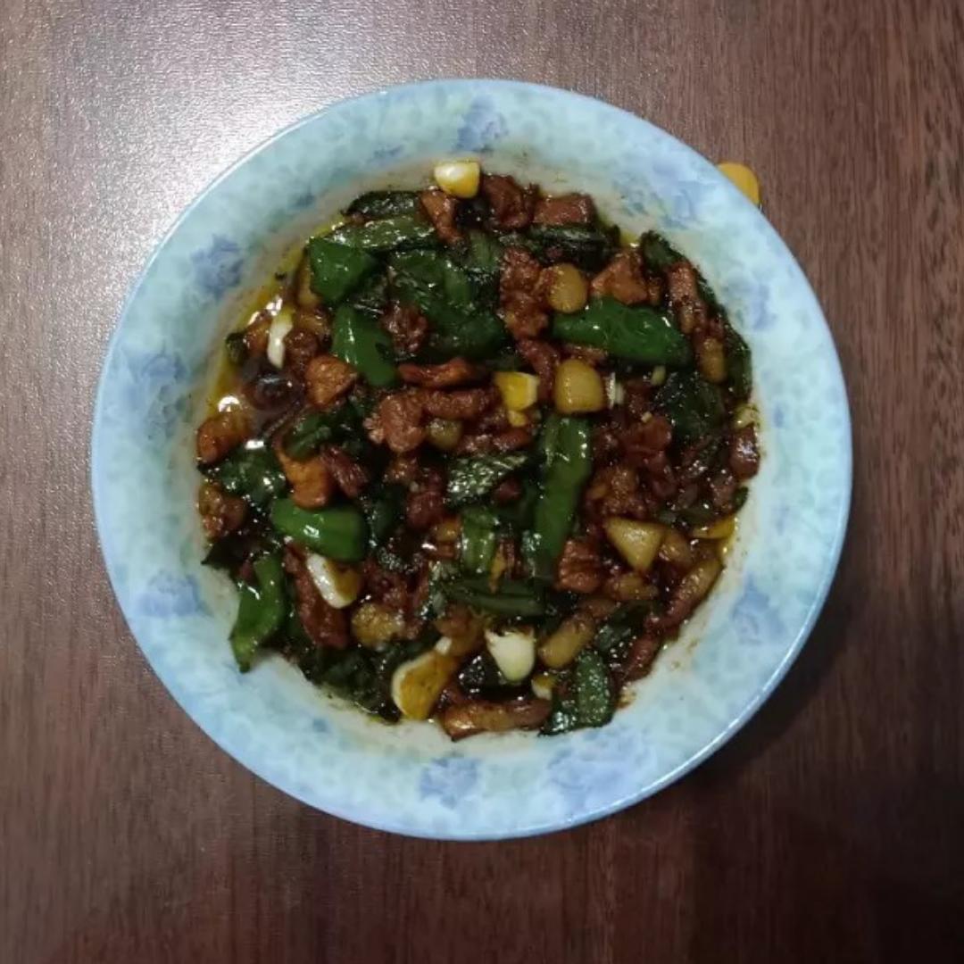农家小炒肉【记忆中勾魂的油汤】