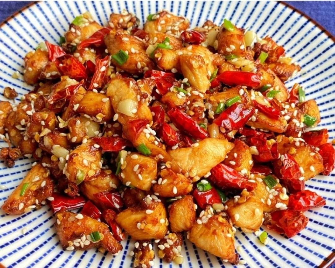 外酥里嫩的麻辣鸡丁 | 马克西姆微压不粘锅的做法