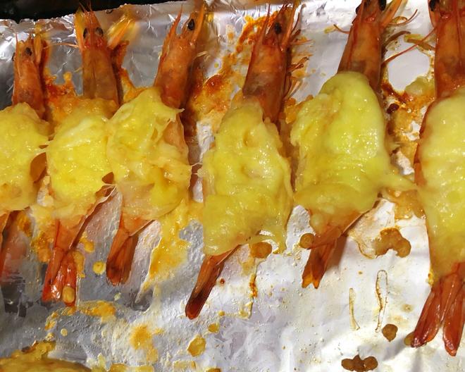 教你把黄油芝士焗虾做出大厨级的美味！的做法