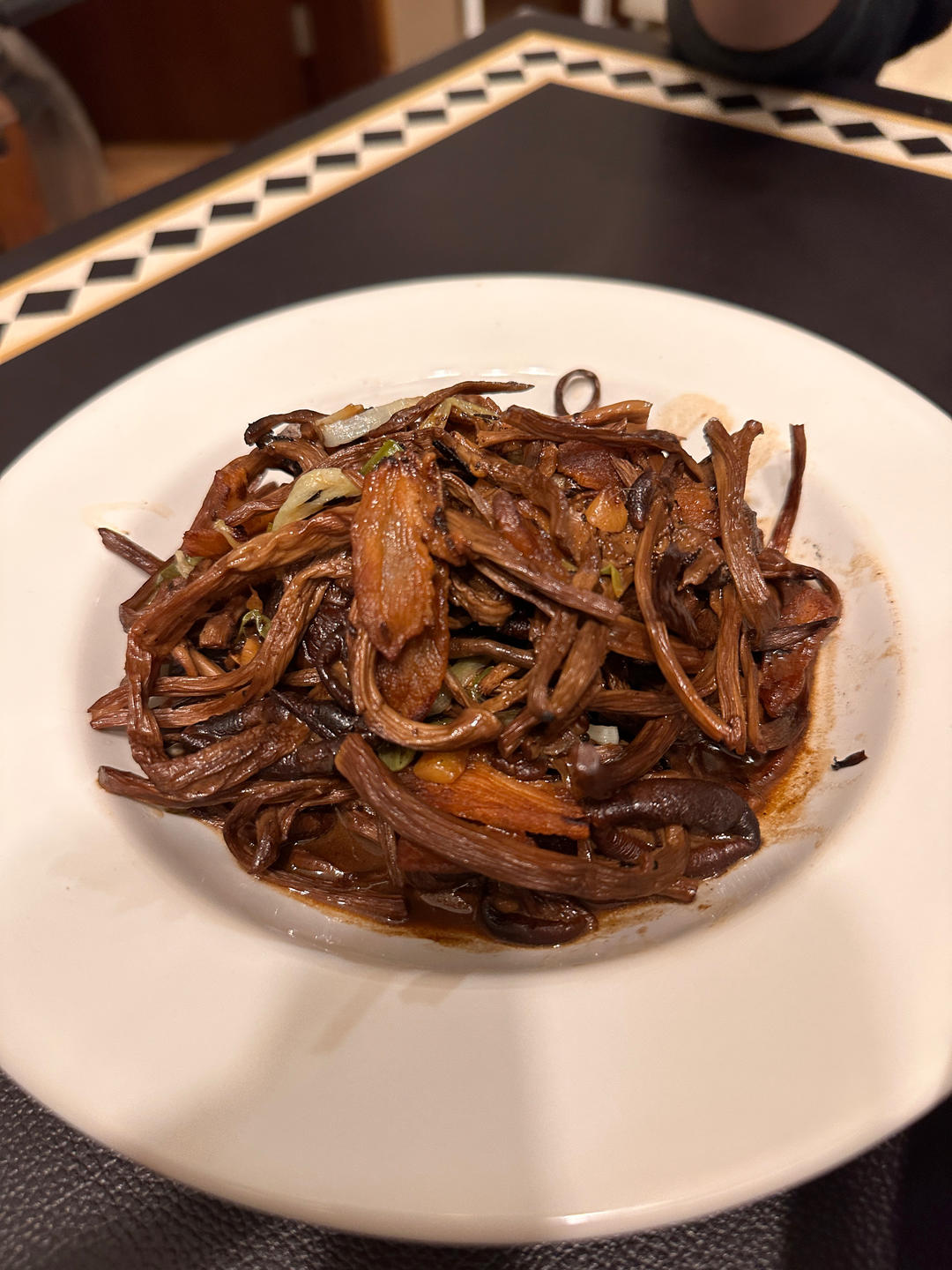 炒茶树菇