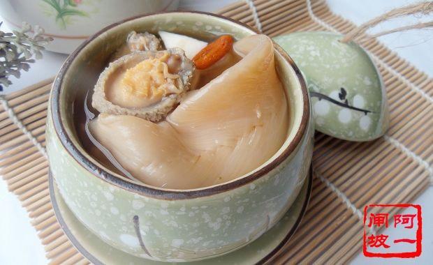 花胶鲍鱼椰汁汤的做法