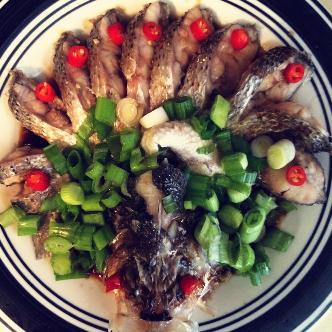 孔雀开屏清蒸鱼