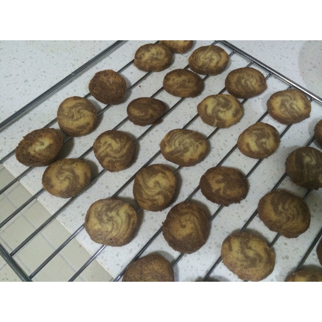 黑眼圈669做的大理石曲奇