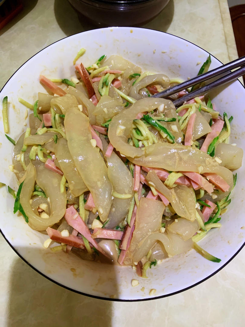 东北大拌菜～～黄瓜拉皮