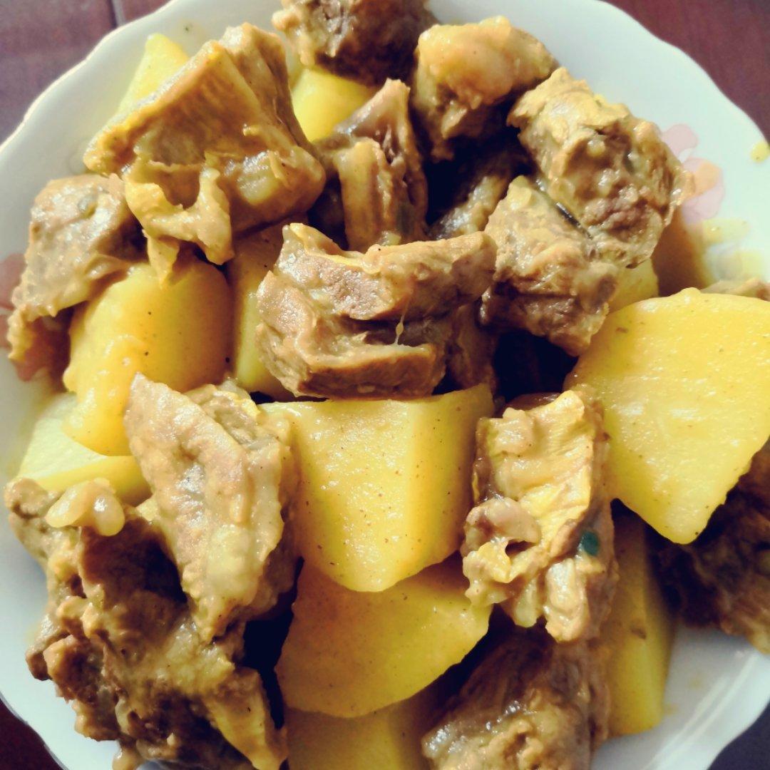 咖喱土豆牛肉