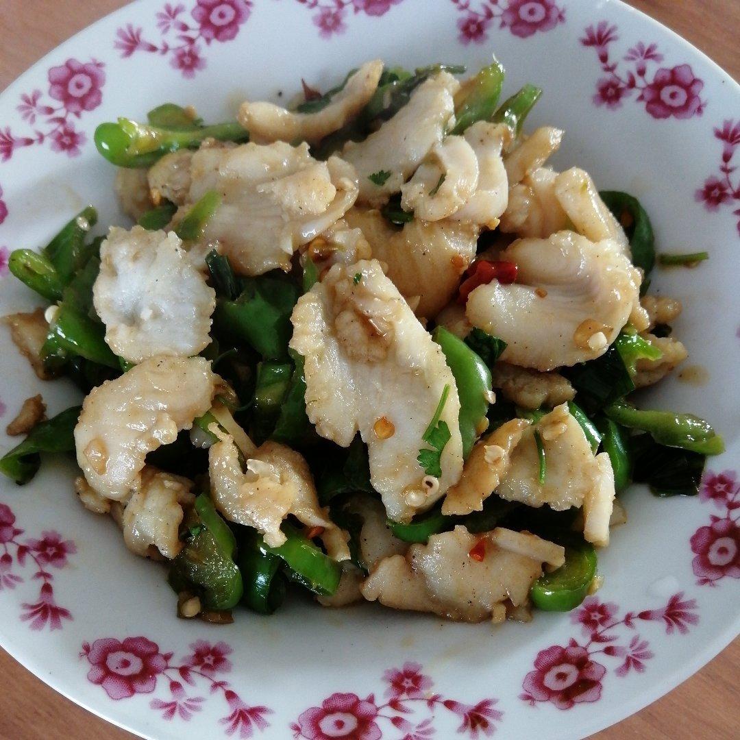 炒巴沙鱼片