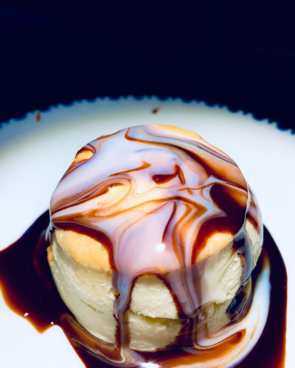 【视频】3分钟 奶油司康Scone(可能是世界上最快手的司康) 消耗淡奶油～