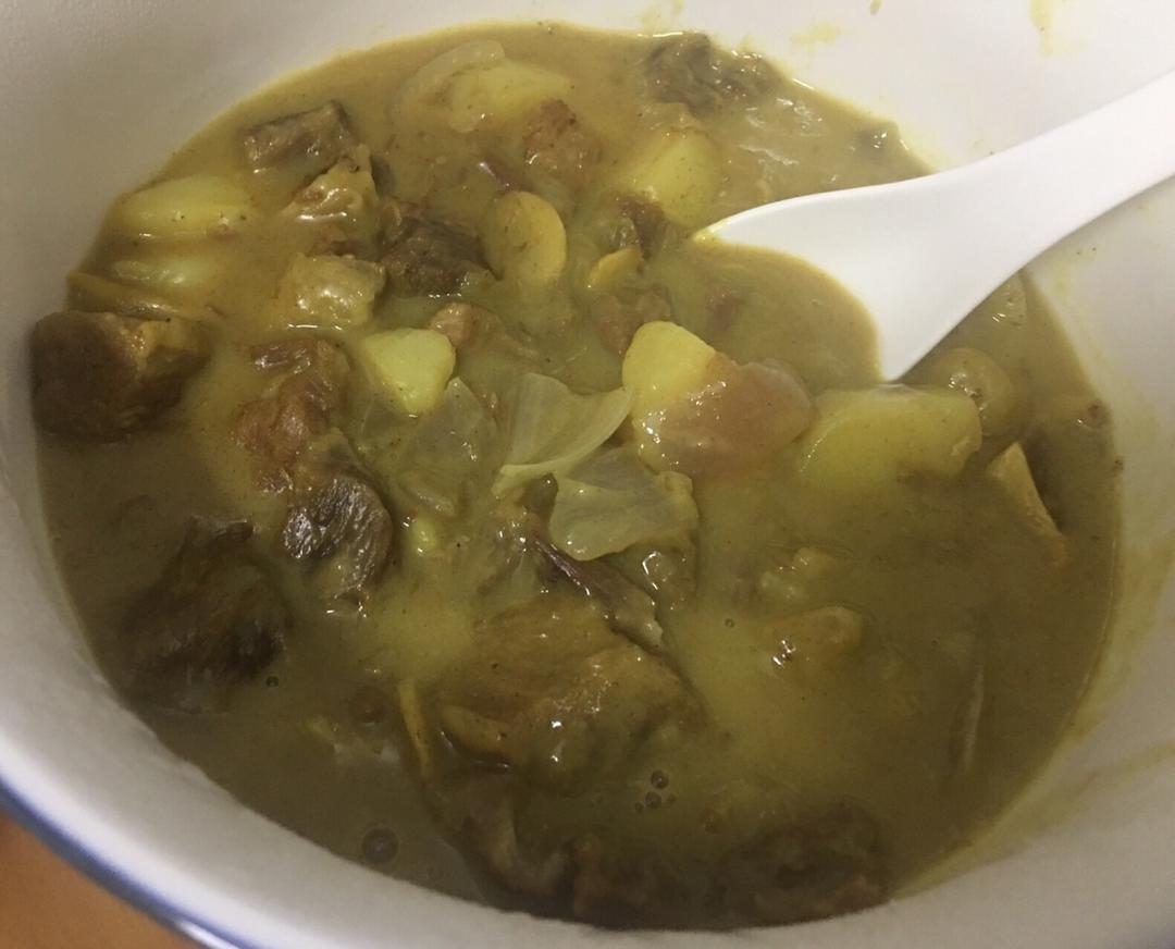 咖喱牛腩