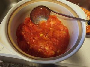 番茄豆腐鲜菇汤的做法 步骤3