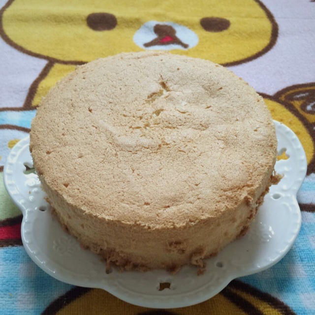 超简单完美戚风蛋糕（6寸2蛋）附打发、翻拌、脱模视频