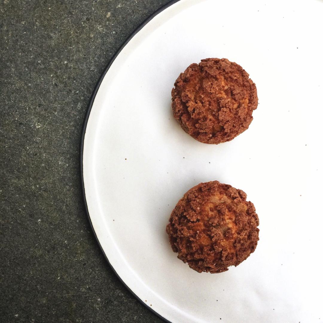 巧克力酥皮泡芙