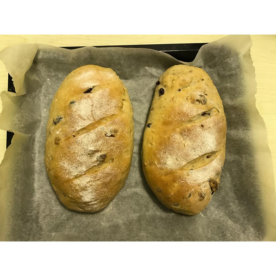 蔓越莓坚果软欧包