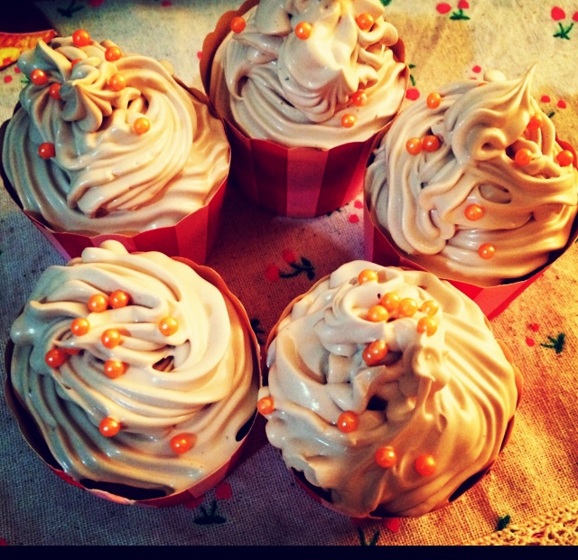 Beer-batter maple bacon spring break cupcake混酒枫糖培根春假纸杯蛋糕