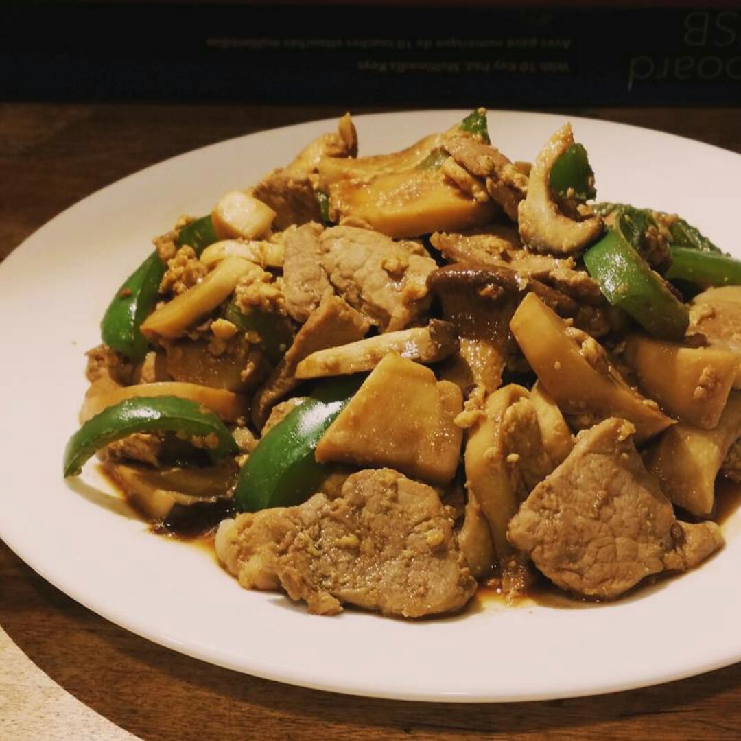 鸡腿菇炒肉片