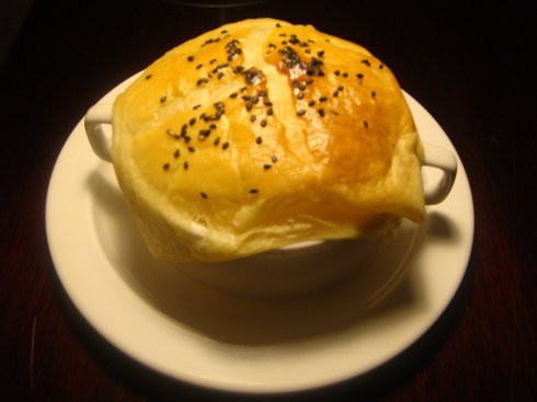 白芦笋海鲜酥皮浓汤的做法