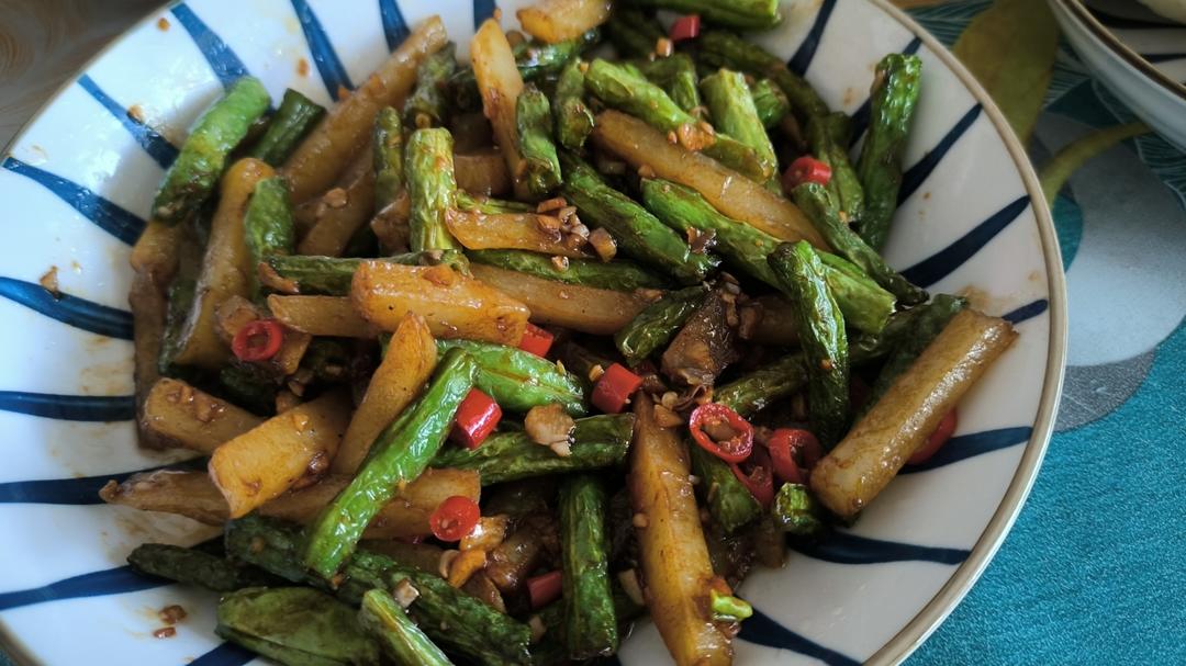 干煸豆角土豆