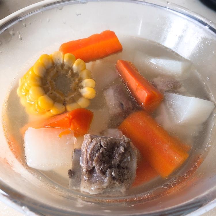 好喝的玉米排骨汤🌽