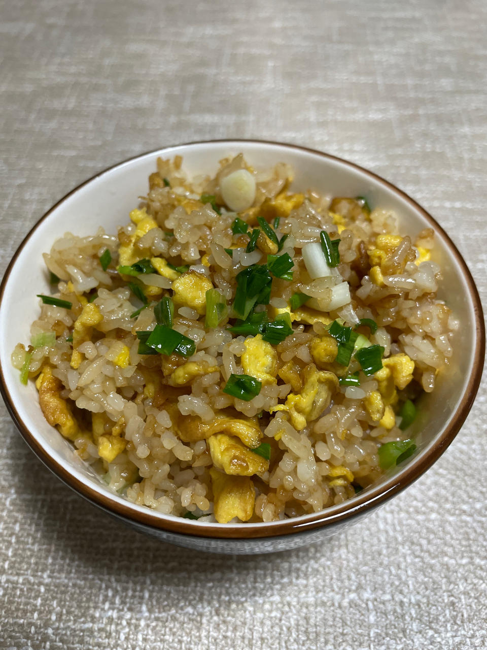 最简蛋炒饭，复古味道蛋炒饭香气十足妈妈味