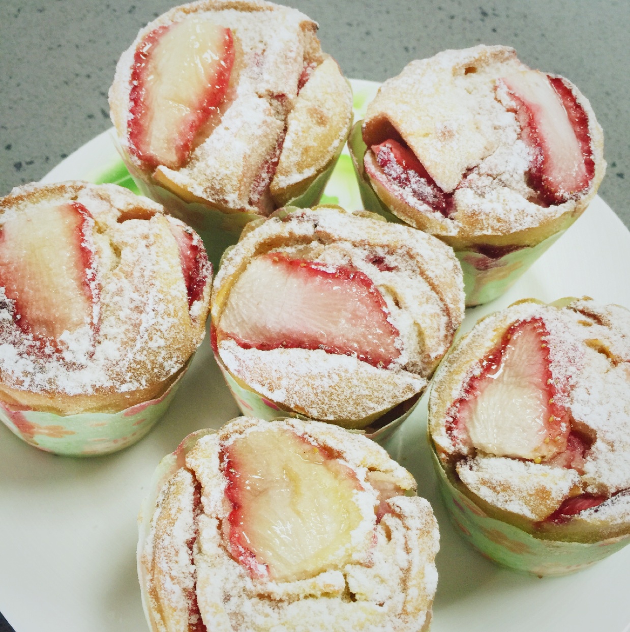 鲜草莓奶油酥饼马芬<Strawberry Shortcake Muffin>